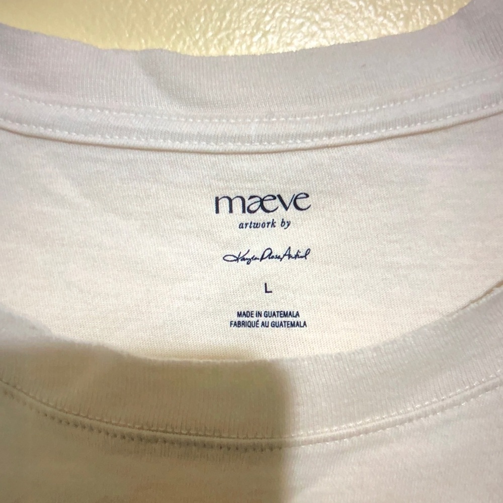 Anthropologie White Tee with Blue Dog Medallion - Picture 2 of 3